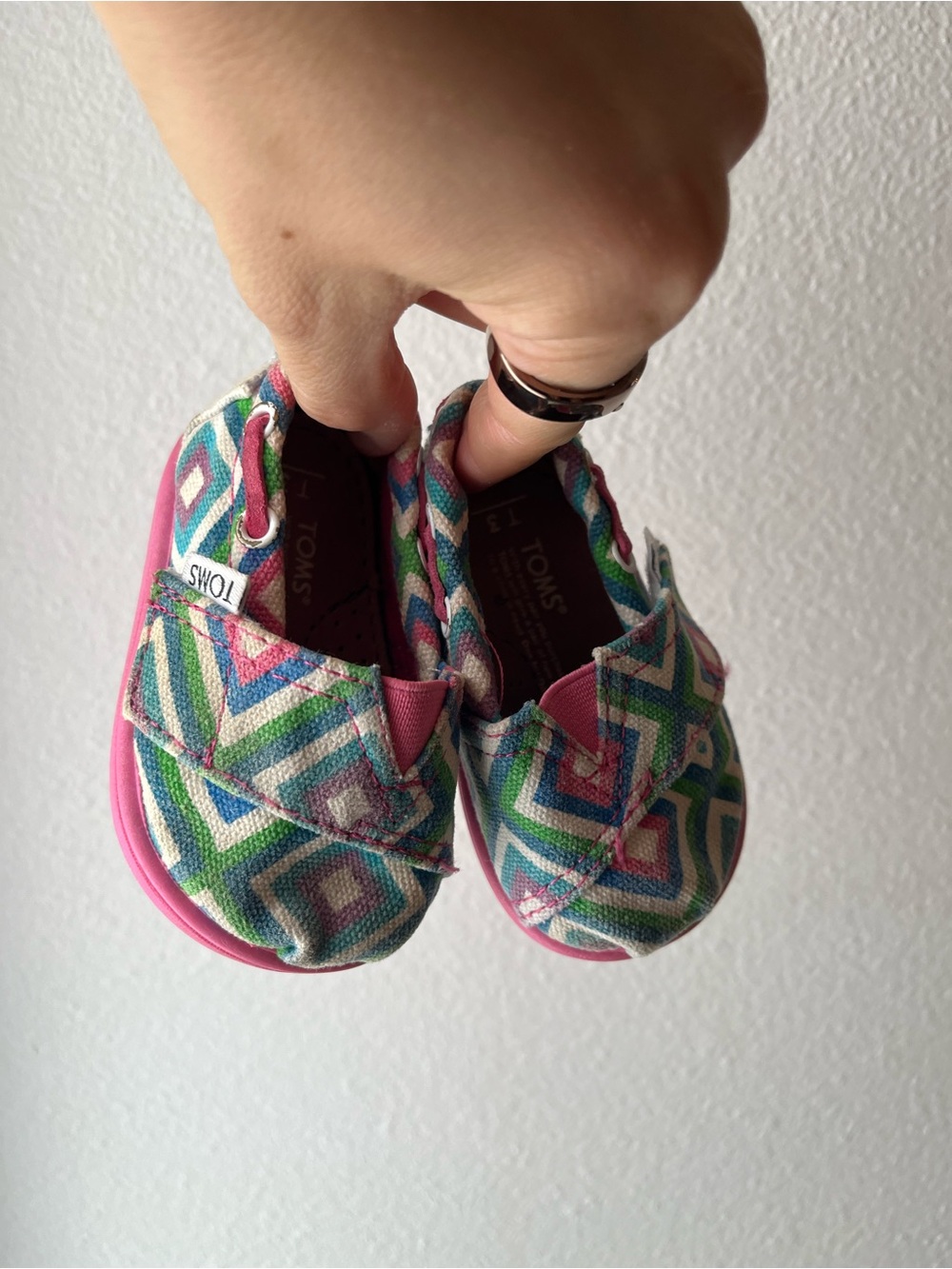 TOMS Infant Kids Pink Geometric Canvas Slip-On Shoes